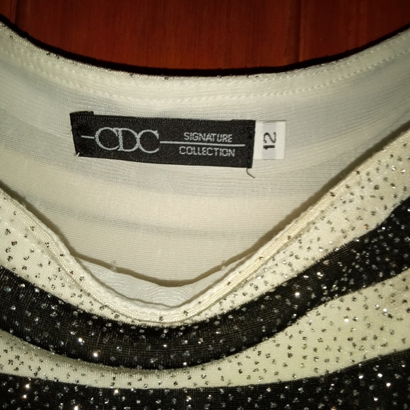 CDC SIGNATURE COLLECTION.  SKINNY STRAP TOP SIZE 12 - Picture 2 of 2